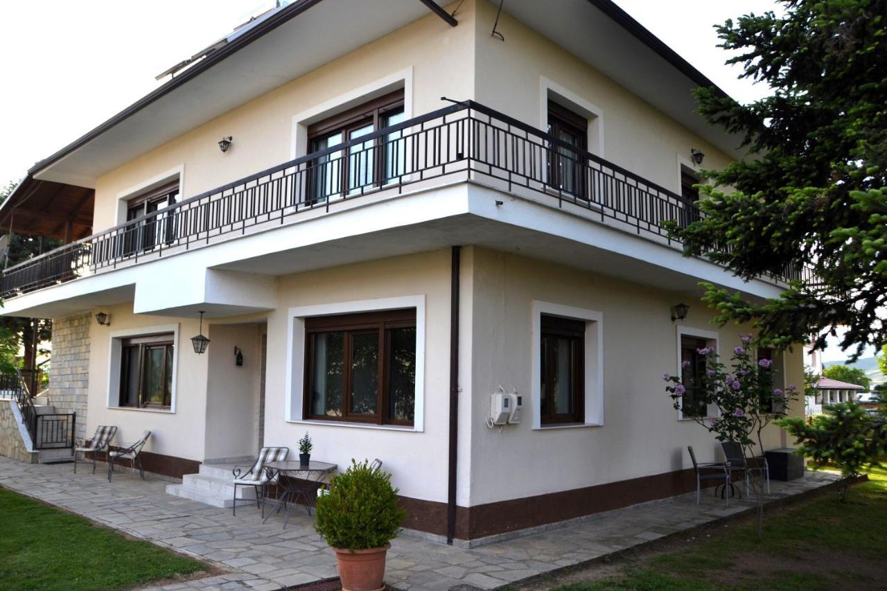 Cozy Garden House Apartment
