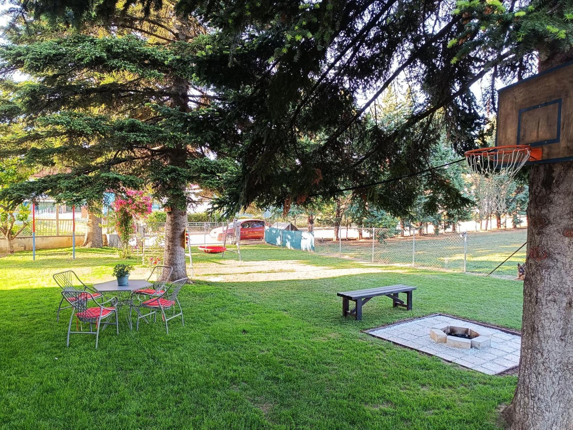 Apartment Cozy Garden House